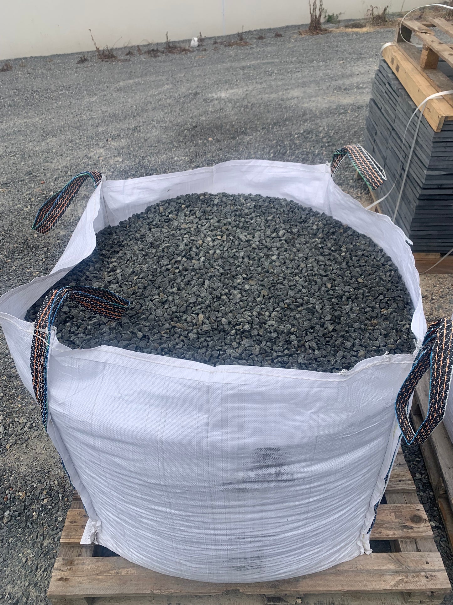 Gravier Basalte 8/15 Big Bag 1 to